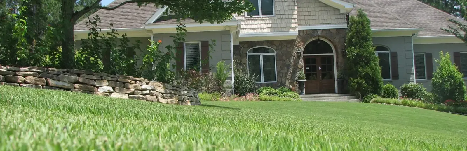 lawn care, house with nice lawn